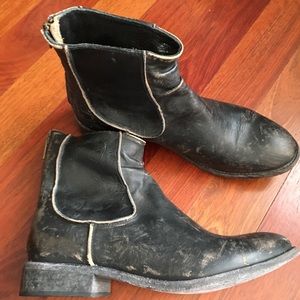 MATISSE Gerald Black Distressed Booties Size 10